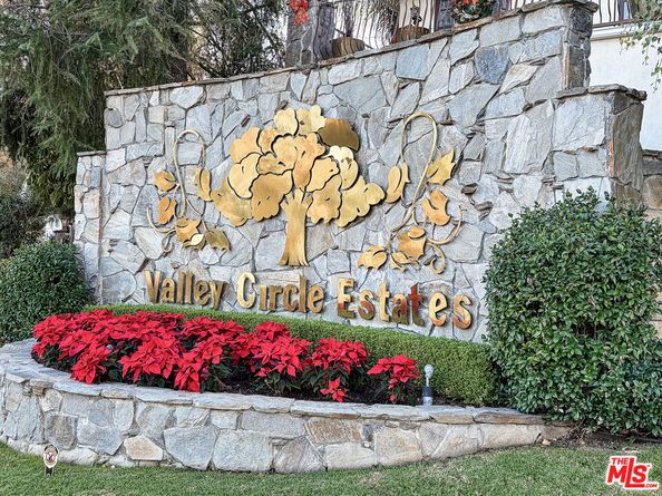 6024 Woodland View Drive, Woodland Hills CA 91367