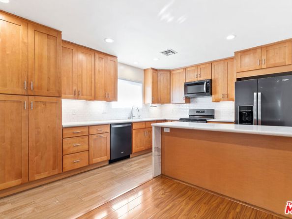 8422 Glencrest Drive, Sun Valley CA 91352