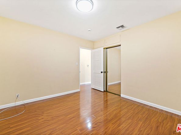 8422 Glencrest Drive, Sun Valley CA 91352