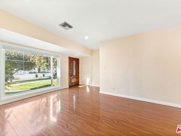 8422 Glencrest Drive, Sun Valley CA 91352