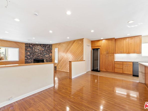 8422 Glencrest Drive, Sun Valley CA 91352