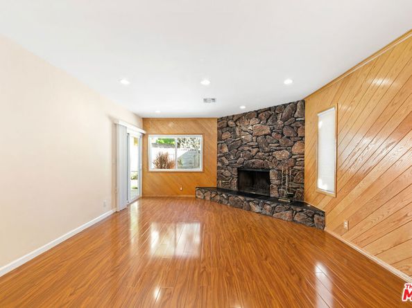 8422 Glencrest Drive, Sun Valley CA 91352