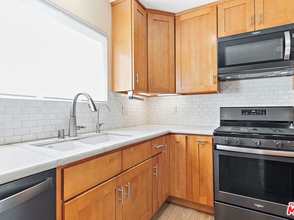 8422 Glencrest Drive, Sun Valley CA 91352