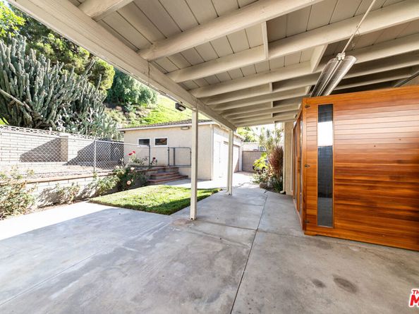 8422 Glencrest Drive, Sun Valley CA 91352