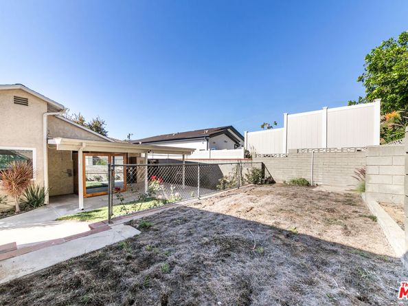 8422 Glencrest Drive, Sun Valley CA 91352