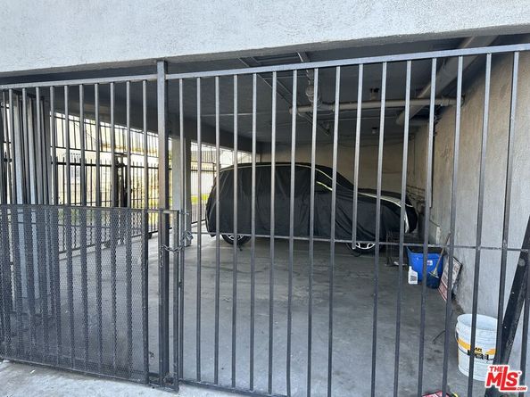 6500 S Western Avenue, Los Angeles CA 90047