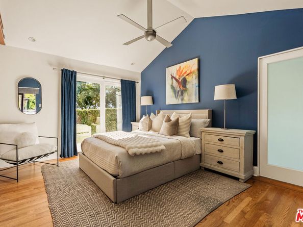 8957 Appian Way, Los Angeles CA 90046