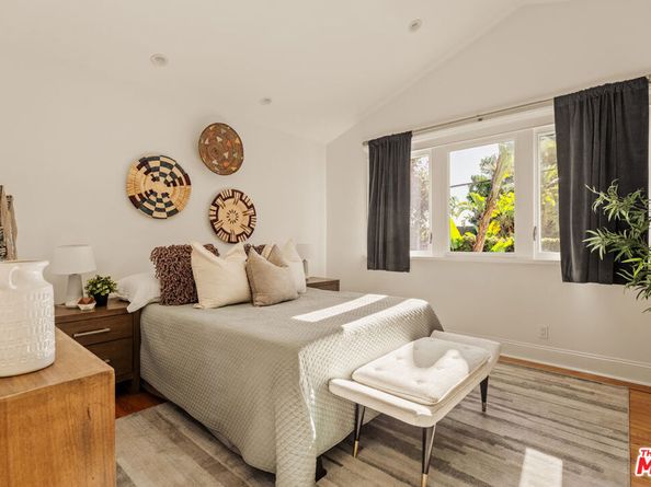 8957 Appian Way, Los Angeles CA 90046