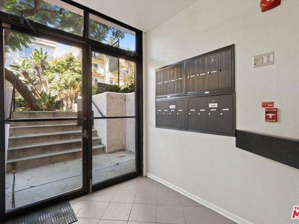 132 S Clark Drive, West Hollywood CA 90048