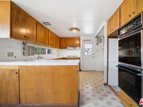 433 W Gardena Boulevard, Gardena CA 90248