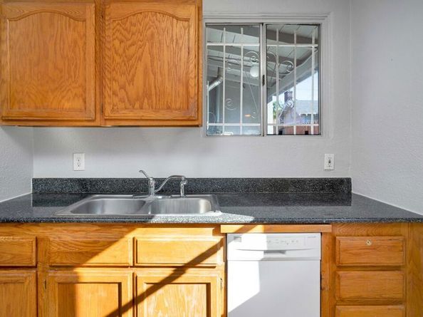 46 E Montana Street, Pasadena CA 91103