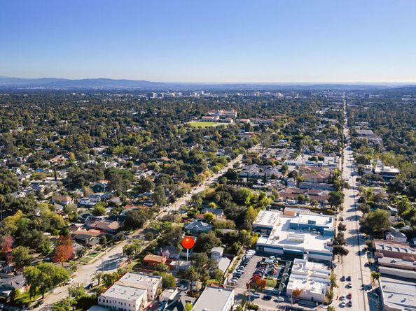 46 E Montana Street, Pasadena CA 91103