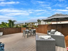 851 N Kings Road 310, West Hollywood CA 90069