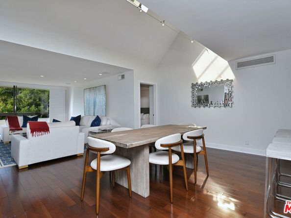 851 N Kings Road 310, West Hollywood CA 90069