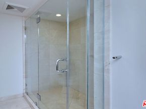 851 N Kings Road 310, West Hollywood CA 90069