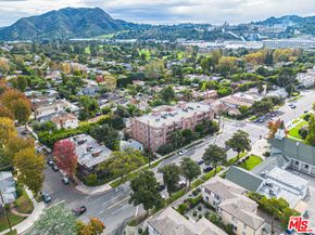 4310 Cahuenga Boulevard 103, Toluca Lake CA 91602