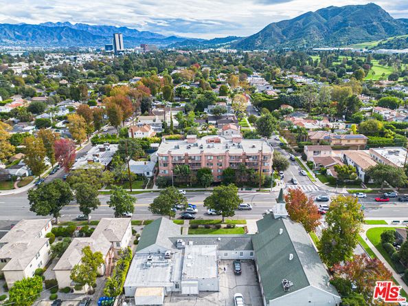 4310 Cahuenga Boulevard 103, Toluca Lake CA 91602