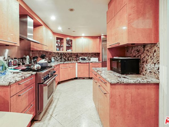 4310 Cahuenga Boulevard 103, Toluca Lake CA 91602