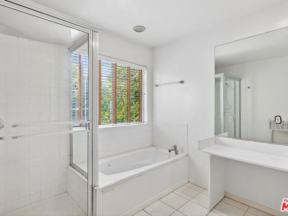 1544 S Point View Street, Los Angeles CA 90035