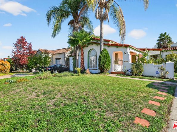 1544 S Point View Street, Los Angeles CA 90035