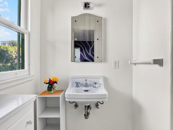 1544 S Point View Street, Los Angeles CA 90035