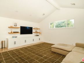 13211 Cumpston Street, Sherman Oaks CA 91401