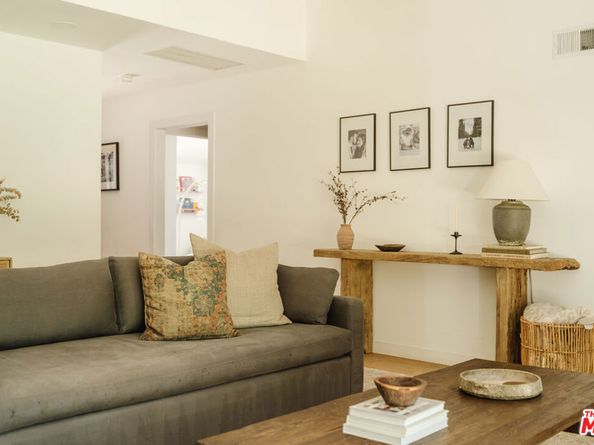 13211 Cumpston Street, Sherman Oaks CA 91401