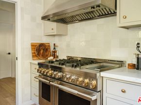 13211 Cumpston Street, Sherman Oaks CA 91401