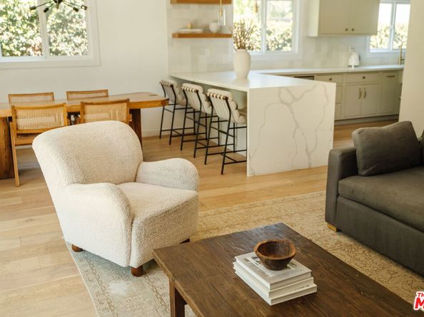 13211 Cumpston Street, Sherman Oaks CA 91401