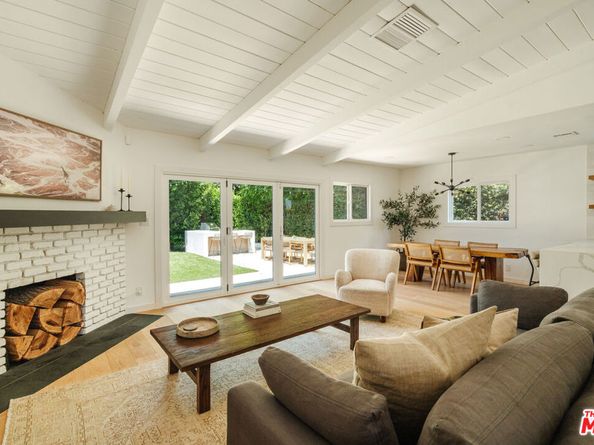 13211 Cumpston Street, Sherman Oaks CA 91401