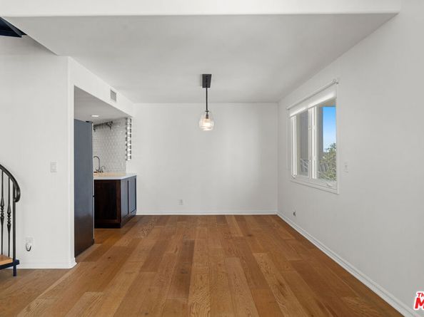 435 Arnaz Drive 304, Los Angeles CA 90048