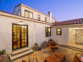 1302 S Hauser Boulevard, Los Angeles CA 90019