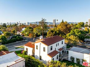 1302 S Hauser Boulevard, Los Angeles CA 90019