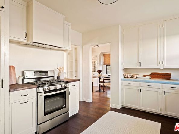 1302 S Hauser Boulevard, Los Angeles CA 90019