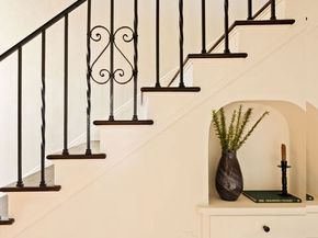 1302 S Hauser Boulevard, Los Angeles CA 90019