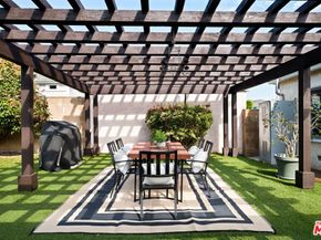 8101 Naylor Avenue, Los Angeles CA 90045