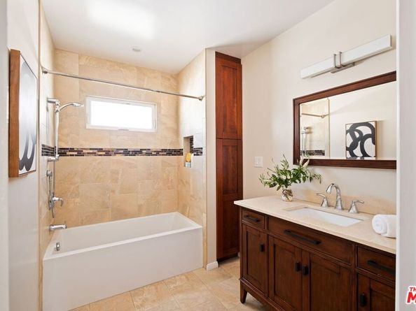 8101 Naylor Avenue, Los Angeles CA 90045