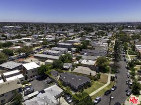 2918 11th Avenue, Los Angeles CA 90018