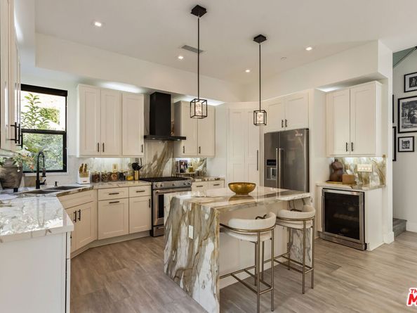 4967 Llano Drive, Woodland Hills CA 91364