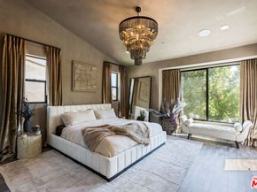 4967 Llano Drive, Woodland Hills CA 91364