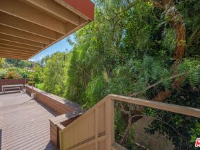 1915 Apex Avenue, Los Angeles CA 90039