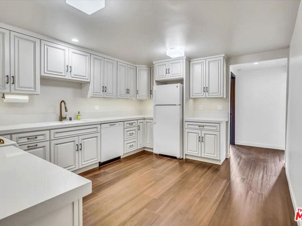 1915 Apex Avenue, Los Angeles CA 90039