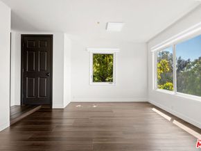 1915 Apex Avenue, Los Angeles CA 90039