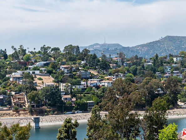 1915 Apex Avenue, Los Angeles CA 90039