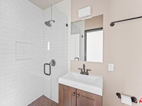 1915 Apex Avenue, Los Angeles CA 90039