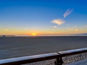 1 Spinnaker Street 2, Marina Del Rey CA 90292