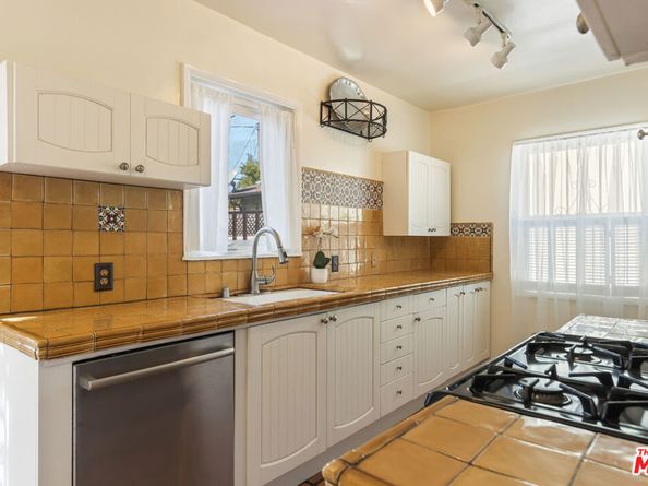 4065 Michael Avenue, Los Angeles CA 90066