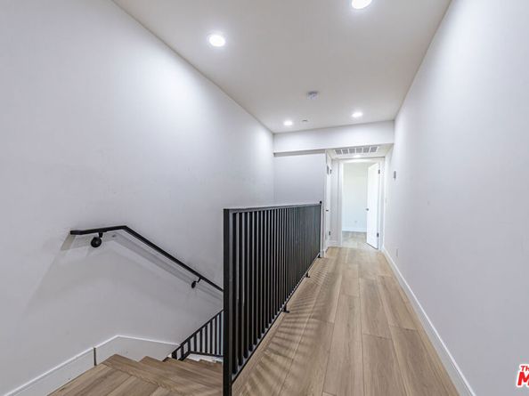 5436 Romaine Street, Los Angeles CA 90038