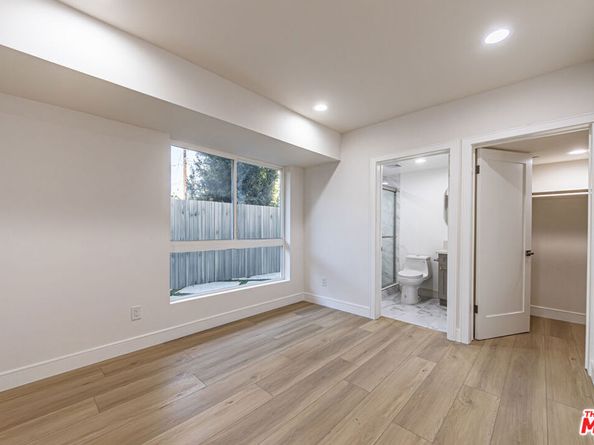 5436 Romaine Street, Los Angeles CA 90038