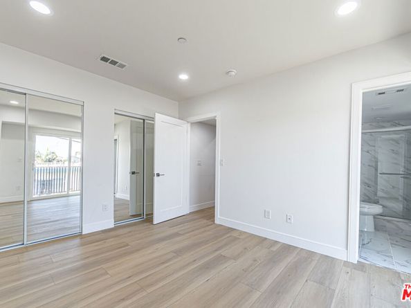 5436 Romaine Street, Los Angeles CA 90038